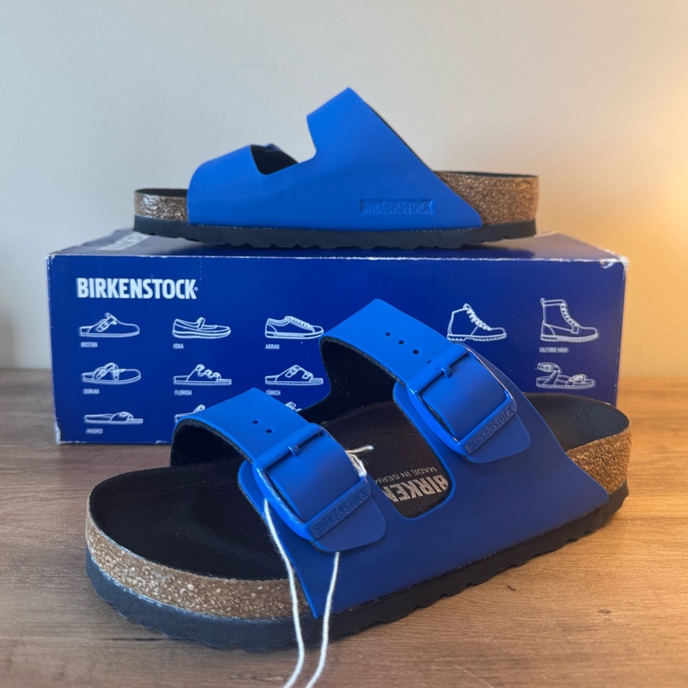 NWT Birkenstock Arizona BS Sandal in Icy Ultrablue